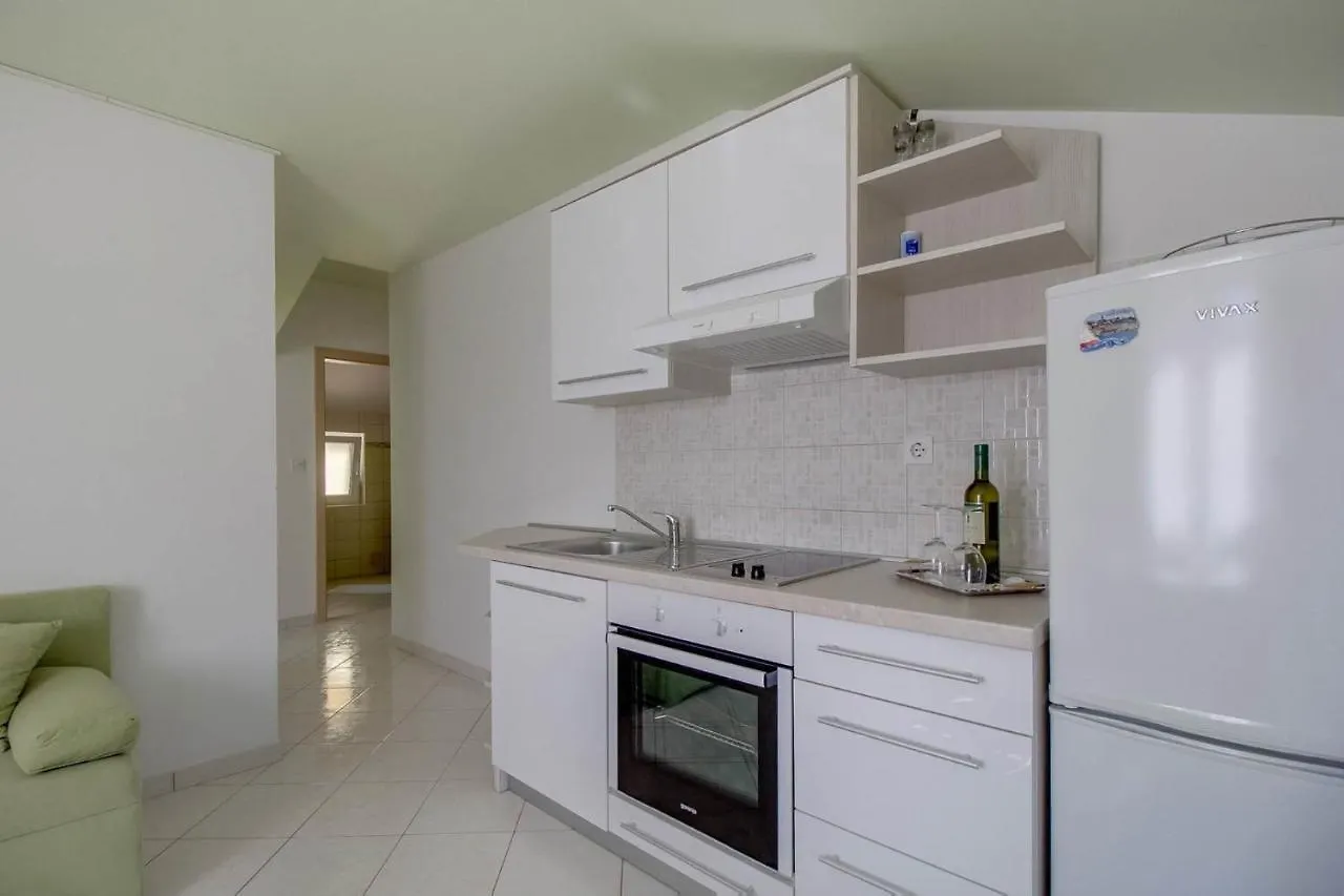 Apartment Jasna マリ・ロシニュ クロアチア